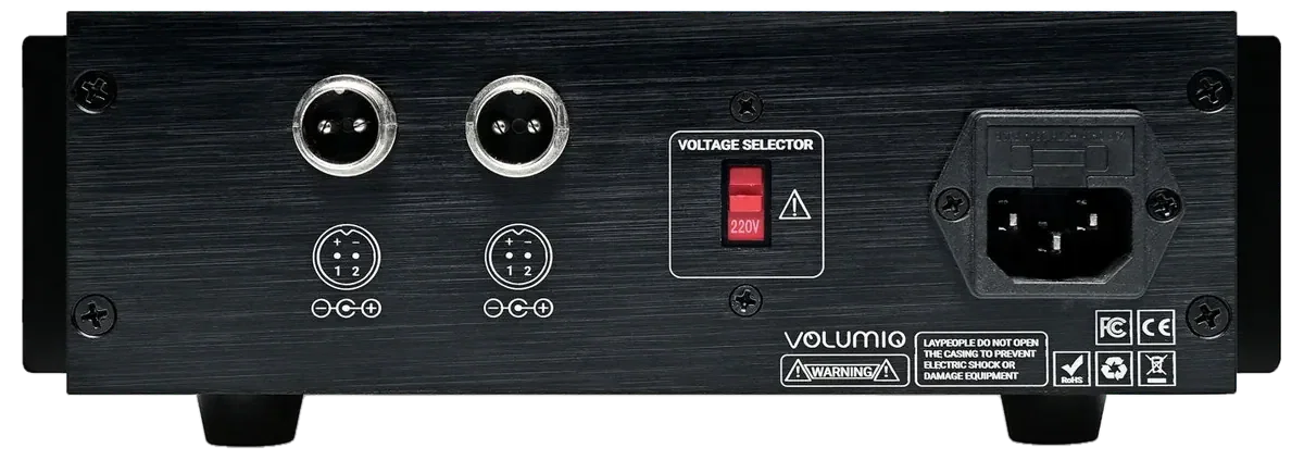 The back of Lineo5 Duo, from left: two round output sockets with two pins each and polarity markings, a red switch marked VOLTAGE SELECTOR set to 220V, and the mains power inlet.